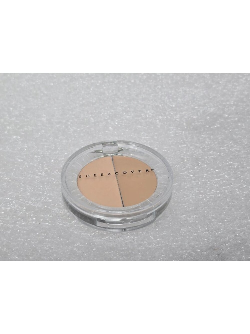 Sheer Cover Duo Concealer Light / Medium  3g / 0.10 oz  SheerCover